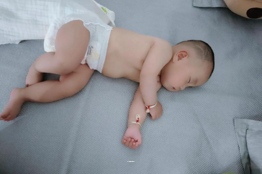 德州宝宝积食发烧怎么处理